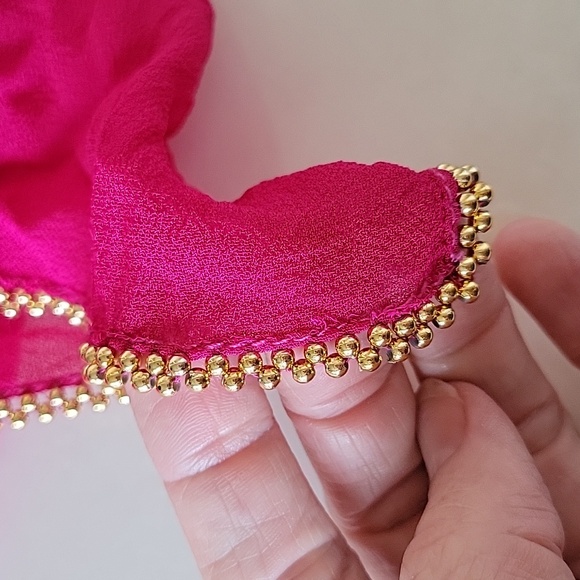 🌺3 for $10 Fuschia Gold-beaded Scarf - Picture 4 of 7
